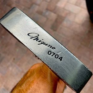 Mizuno 0704 Golf Putter In Right Handed